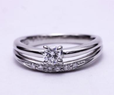 豊中市F様のご依頼|娘の結婚式に向けて立爪の指輪をリフォーム